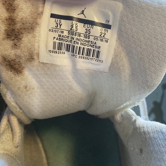 🧼🤍Jordan - Picture 4 of 8